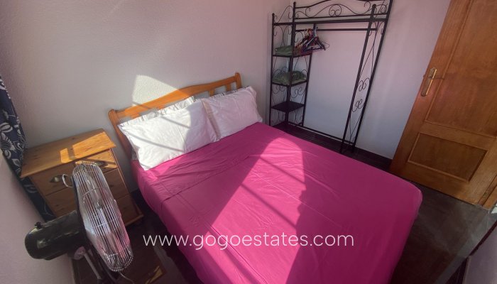 Te koop - Huis - Vrijstaande Villa - Orihuela - La Zenia