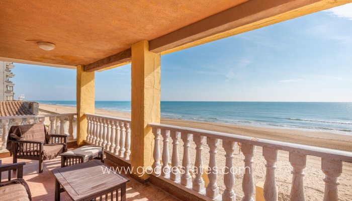 Te koop - Huis - Vrijstaande Villa - Guardamar del Segura - Guardamar del Segura Centro