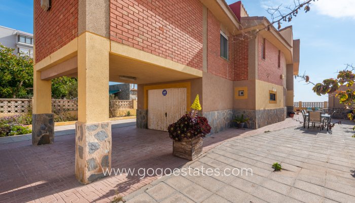 Te koop - Huis - Vrijstaande Villa - Guardamar del Segura - Guardamar del Segura Centro