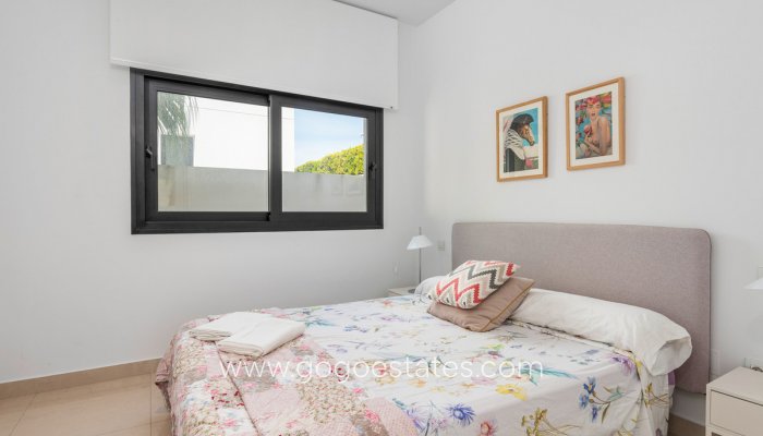 Te koop - Huis - Vrijstaande Villa - Rojales - Ciudad Quesada