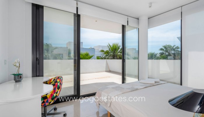 Te koop - Huis - Vrijstaande Villa - Rojales - Ciudad Quesada