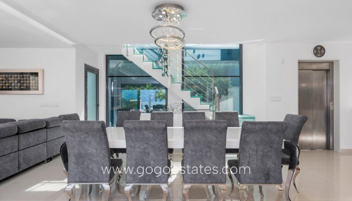 Te koop - Huis - Vrijstaande Villa - San Miguel De Salinas - San Miguel de Salinas Centro