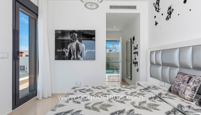 Te koop - Huis - Vrijstaande Villa - San Miguel De Salinas - San Miguel de Salinas Centro