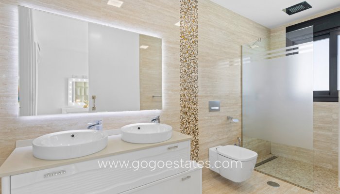 Te koop - Huis - Vrijstaande Villa - San Miguel De Salinas - San Miguel de Salinas Centro