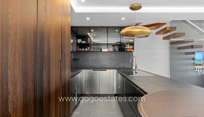 Te koop - Huis - Stadswoning - Guardamar del Segura - Guardamar del Segura Centro