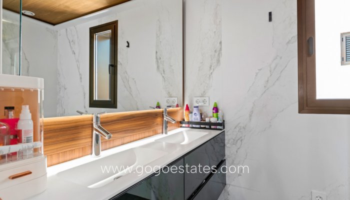 Te koop - Huis - Stadswoning - Guardamar del Segura - Guardamar del Segura Centro