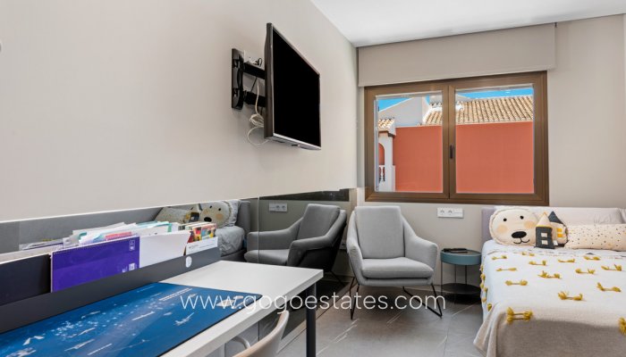 Te koop - Huis - Stadswoning - Guardamar del Segura - Guardamar del Segura Centro