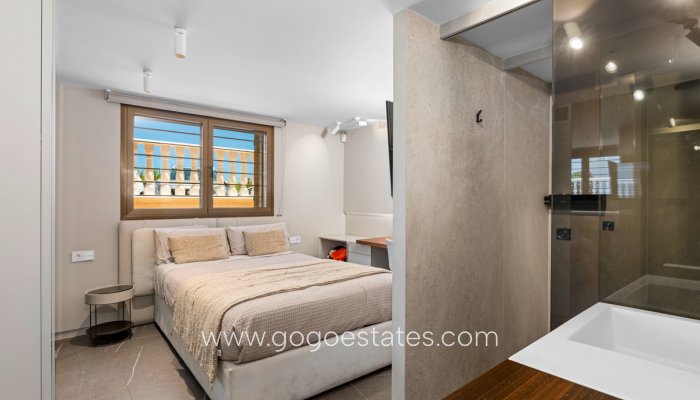 Te koop - Huis - Stadswoning - Guardamar del Segura - Guardamar del Segura Centro