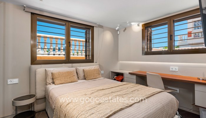 Te koop - Huis - Stadswoning - Guardamar del Segura - Guardamar del Segura Centro