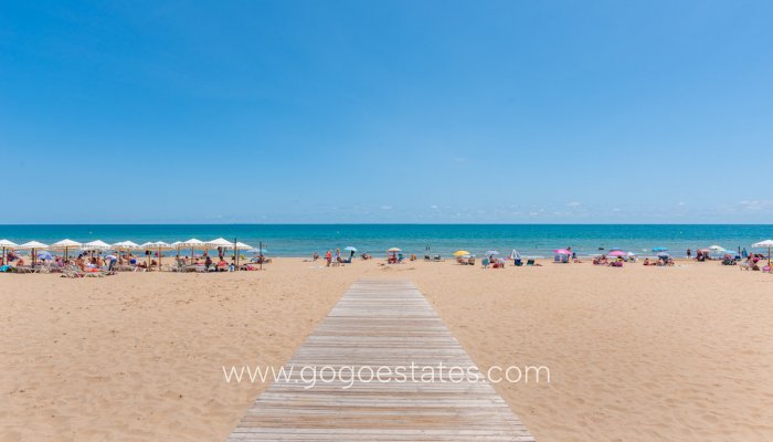 Te koop - Huis - Stadswoning - Guardamar del Segura - Guardamar del Segura Centro