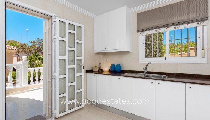 Te koop - Huis - Vrijstaande Villa - Rojales - Ciudad Quesada