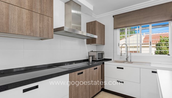 Te koop - Huis - Vrijstaande Villa - Orihuela - Los Balcones