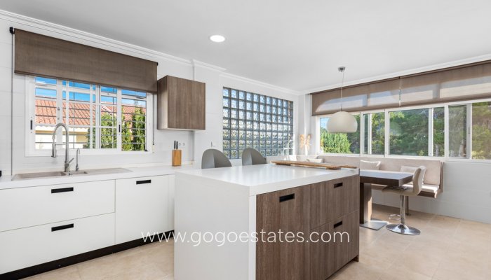 Te koop - Huis - Vrijstaande Villa - Orihuela - Los Balcones