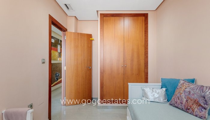 Te koop - Huis - Stadswoning - Guardamar del Segura - Guardamar del Segura Centro