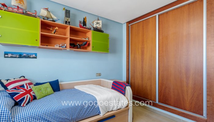 Te koop - Huis - Stadswoning - Guardamar del Segura - Guardamar del Segura Centro