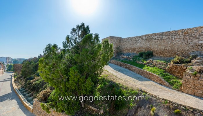 Te koop - Huis - Stadswoning - Guardamar del Segura - Guardamar del Segura Centro