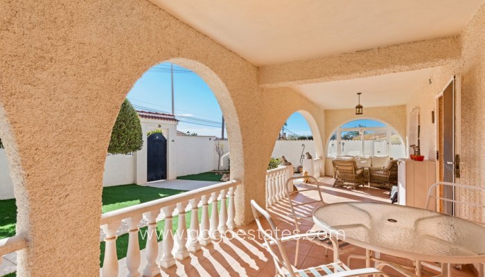 Te koop - Huis - Vrijstaande Villa - Rojales - Ciudad Quesada