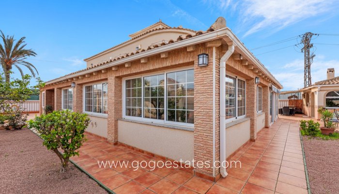 Te koop - Huis - Stadswoning - Torrevieja - Torrevieja Centro