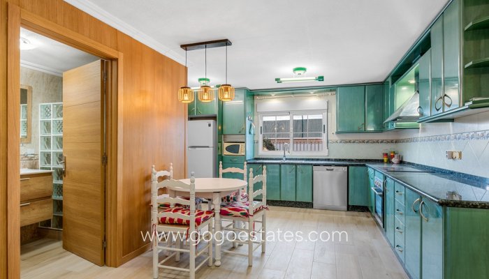 Te koop - Huis - Stadswoning - Torrevieja - Torrevieja Centro