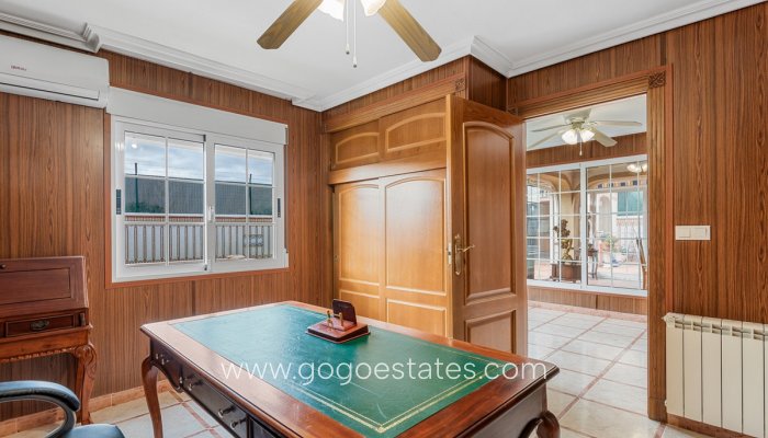 Te koop - Huis - Stadswoning - Torrevieja - Torrevieja Centro