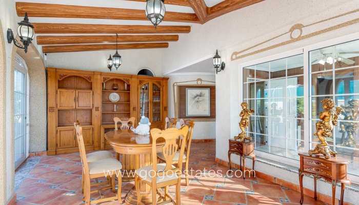 Te koop - Huis - Stadswoning - Torrevieja - Torrevieja Centro