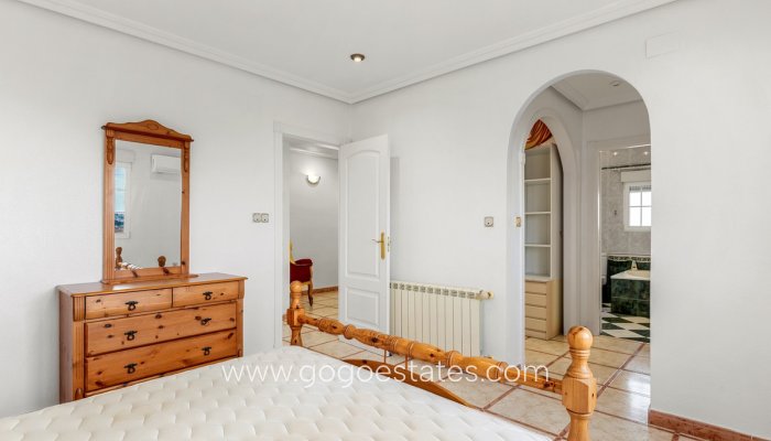 Te koop - Huis - Stadswoning - Torrevieja - Torrevieja Centro