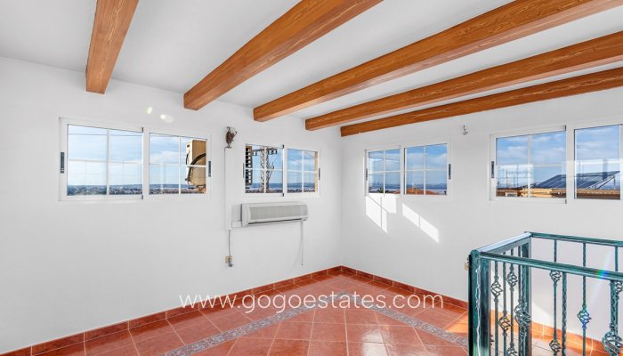 Te koop - Huis - Stadswoning - Torrevieja - Torrevieja Centro