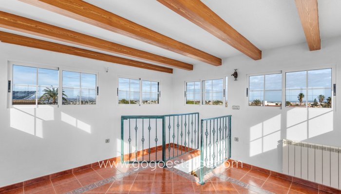 Te koop - Huis - Stadswoning - Torrevieja - Torrevieja Centro