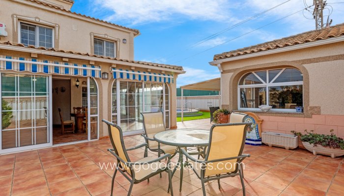 Te koop - Huis - Stadswoning - Torrevieja - Torrevieja Centro