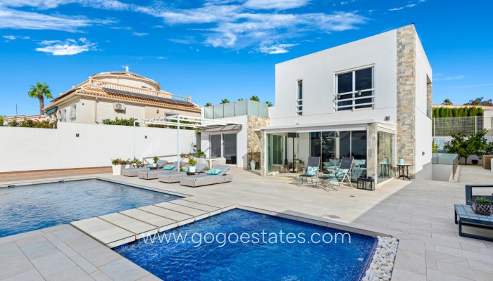 Te koop - Huis - Vrijstaande Villa - Rojales - Ciudad Quesada