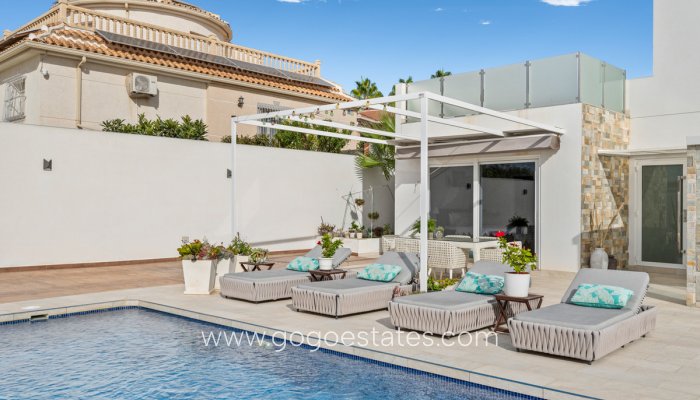 Te koop - Huis - Vrijstaande Villa - Rojales - Ciudad Quesada