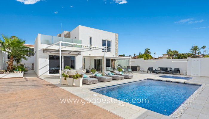 Te koop - Huis - Vrijstaande Villa - Rojales - Ciudad Quesada