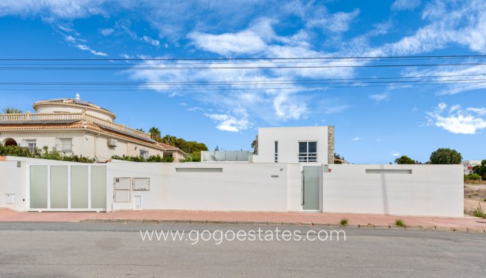 Te koop - Huis - Vrijstaande Villa - Rojales - Ciudad Quesada