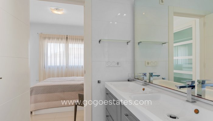 Te koop - Huis - Vrijstaande Villa - Rojales - Ciudad Quesada