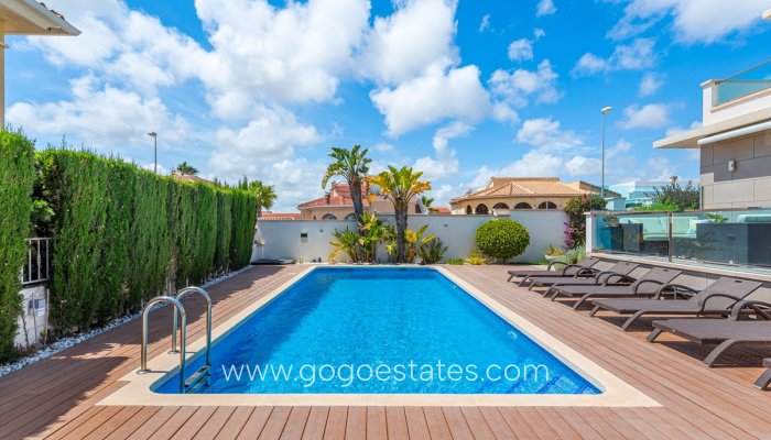 Te koop - Huis - Vrijstaande Villa - Rojales - Ciudad Quesada