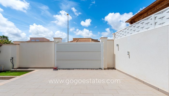 Te koop - Huis - Vrijstaande Villa - Rojales - Ciudad Quesada