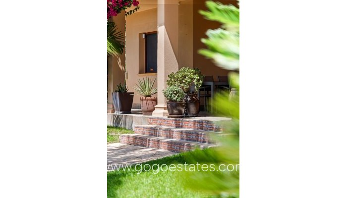 Te koop - Huis - Vrijstaande Villa - Elche - Elche Centro