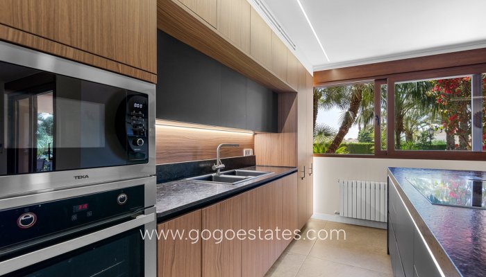 Te koop - Huis - Vrijstaande Villa - Elche - Elche Centro