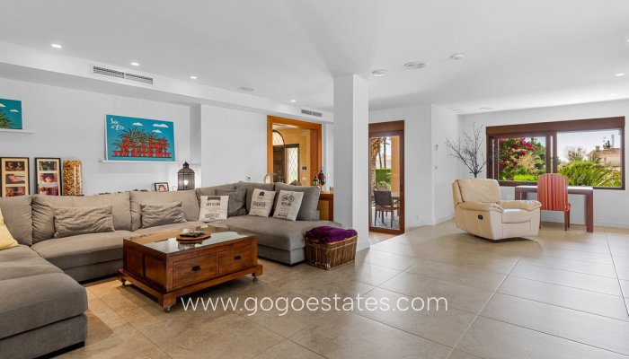 Te koop - Huis - Vrijstaande Villa - Elche - Elche Centro