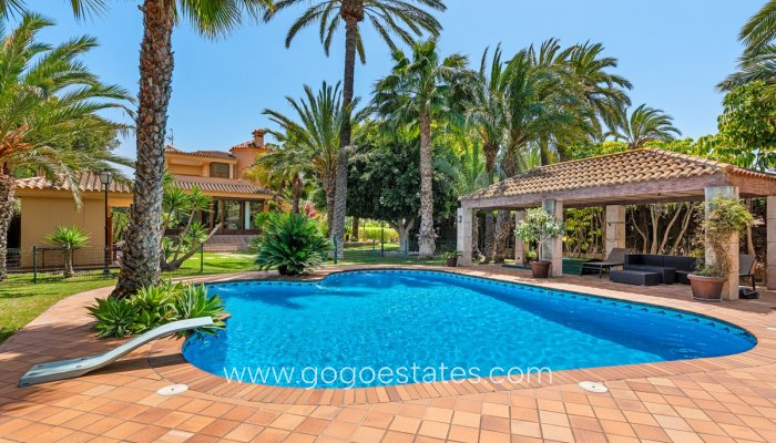 Te koop - Huis - Vrijstaande Villa - Elche - Elche Centro