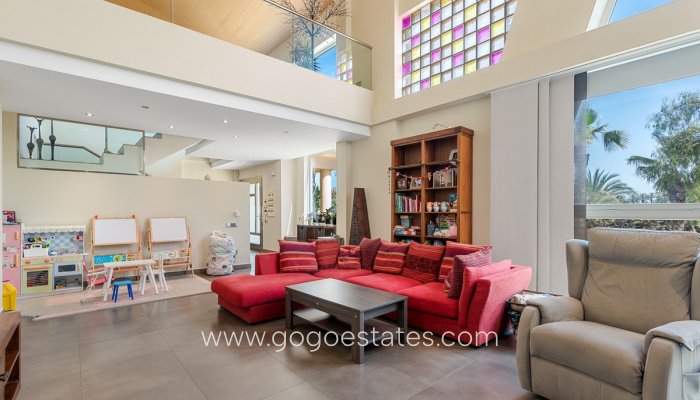 Te koop - Huis - Vrijstaande Villa - Elche - Elche Centro