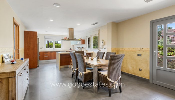 Te koop - Huis - Vrijstaande Villa - Elche - Elche Centro