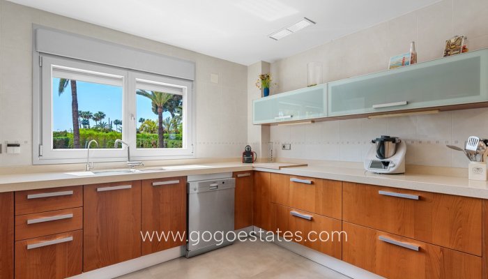 Te koop - Huis - Vrijstaande Villa - Elche - Elche Centro