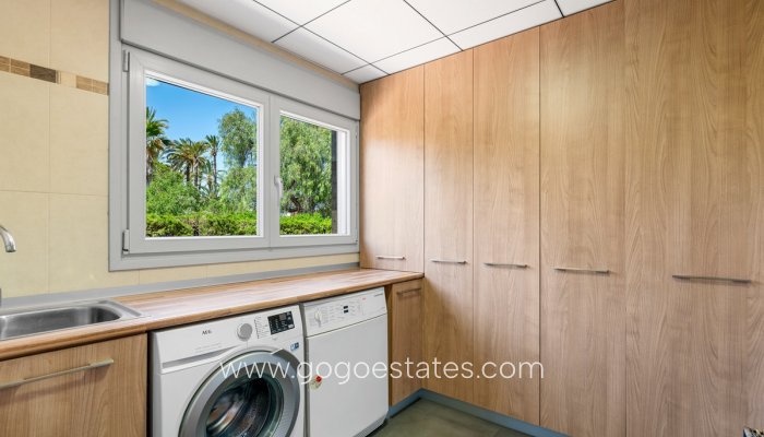 Te koop - Huis - Vrijstaande Villa - Elche - Elche Centro