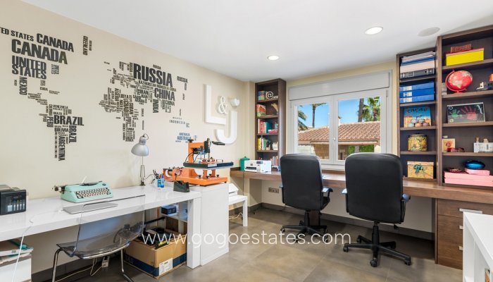 Te koop - Huis - Vrijstaande Villa - Elche - Elche Centro