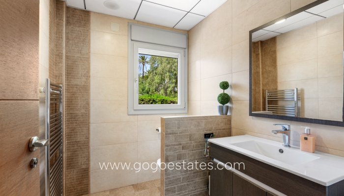 Te koop - Huis - Vrijstaande Villa - Elche - Elche Centro