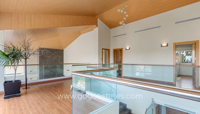 Te koop - Huis - Vrijstaande Villa - Elche - Elche Centro