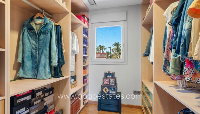 Te koop - Huis - Vrijstaande Villa - Elche - Elche Centro