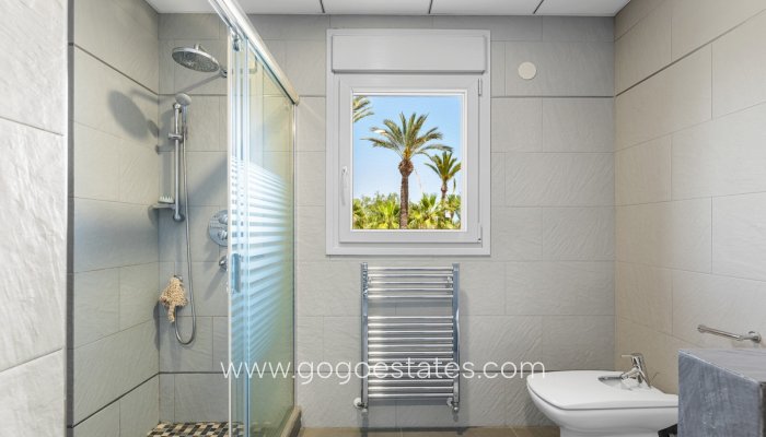 Te koop - Huis - Vrijstaande Villa - Elche - Elche Centro