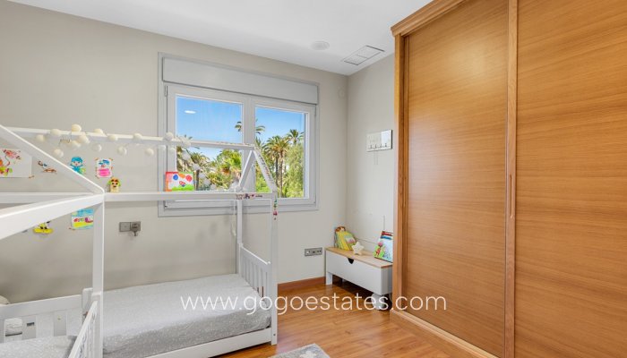 Te koop - Huis - Vrijstaande Villa - Elche - Elche Centro